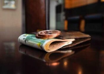 Da li gastarbajteri moraju da plaćaju porez: Zvanično objašnjenje Ministarstva finansija