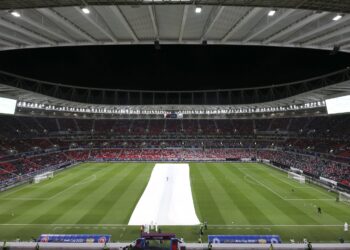 20.000 ljudi u Kataru gledalo premijerni meč na novom stadionu! I svi testirni na koronu (VIDEO)