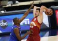 Jokić umalo do novog tripl-dabla, Lenard krvav ležao na parketu! Dončić i Bobi nemoćni protiv Lejkersa (FOTO/VIDEO)