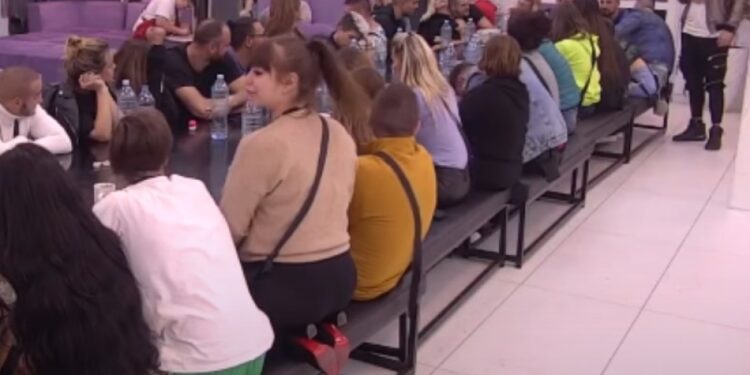 Bora brutalnim rečima izvređao Miljanu, ona mu spomenula informaciju iz spoljnog sveta koja ga je dokrajčila!
