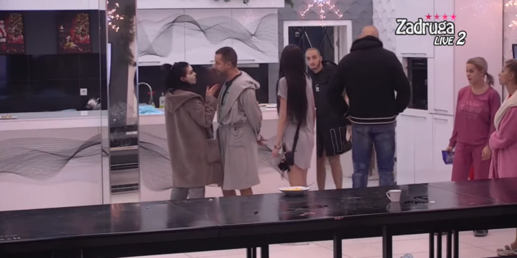 Haos u Beloj kući: Zerina Hećo opalila šamar Marku Đedoviću (VIDEO)
