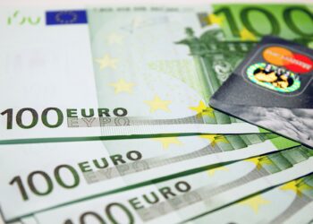 Kurs dinara 117,58