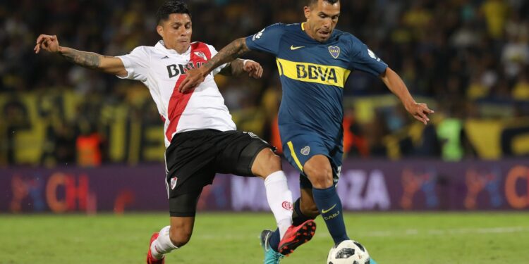 Omaž Maradoni ne prestaje: Boka pobedila, Tevez u Brazilu kao Dijego osamdesetih