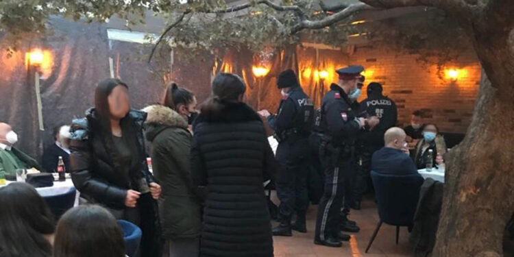 I pored mera napravili veliku proslavu (FOTO)