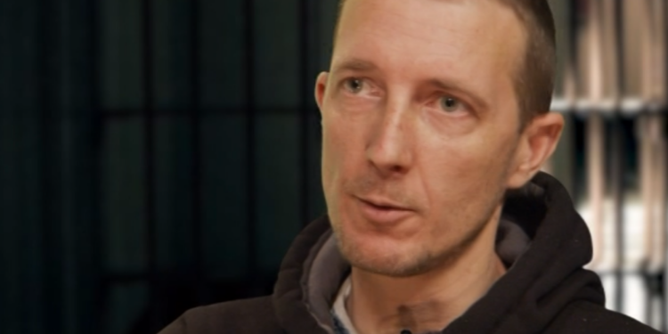 Bojan je završio u Zabeli i iskusio pakao koji se krije iza rešetaka: Tukli su me svako veče i govorili “ćuti i budi poslušan”!(VIDEO)