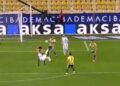 Gol godine u Turskoj postigao bivši igrač Partizana: Jevtovićeva akrobacija ispred svih! (VIDEO)