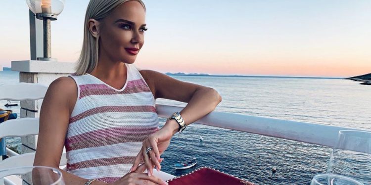 Maja Šuput pozirala u kupaćem kostimu u sedmom mesecu trudnoće (FOTO)