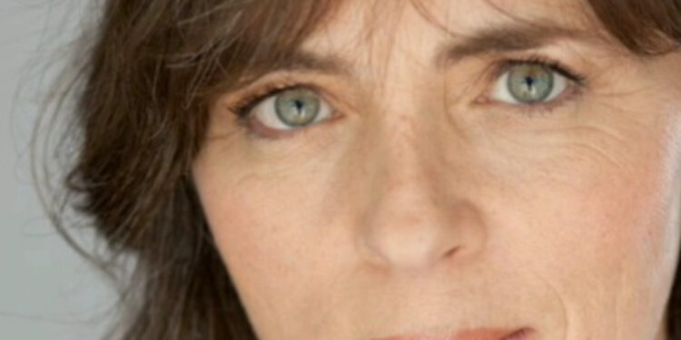 Preminula Mira Furlan