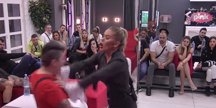 Sanja Stanković nasrnula na Jovanu Tomić Matoru (VIDEO)