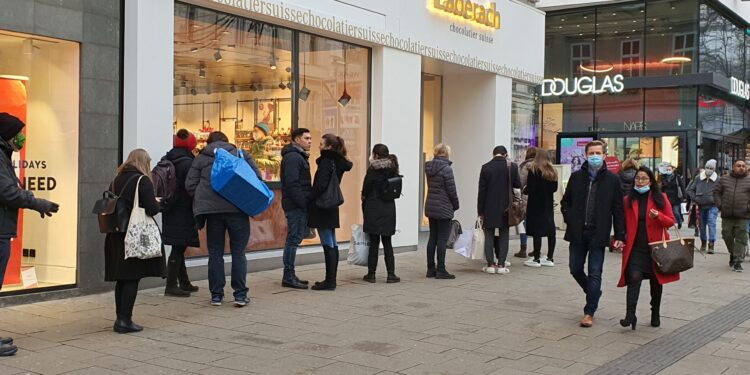 U Austriji 2.096 novozaraženih