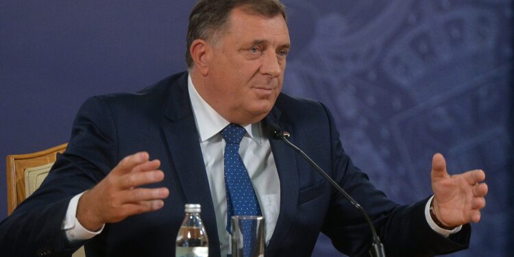 Dodik: Zamoliću Vučića da deo vakcina dodeli Republici Srpskoj