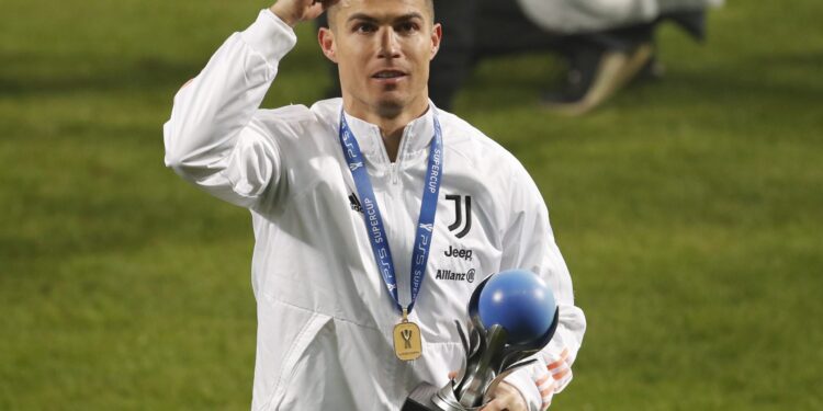 Česi tvrde: Ronaldo nije rekorder, Bikan postigao 821 gol