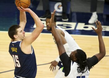 Nikola je čudo: Jokić četvrtim tripl-dablom u sezoni vodio Denver do pobede nad Minesotom! (VIDEO)
