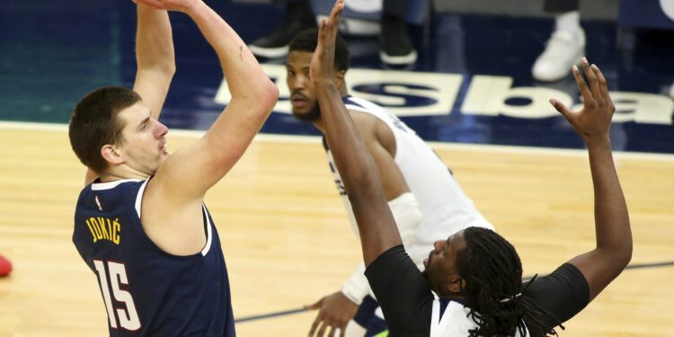 Nikola je čudo: Jokić četvrtim tripl-dablom u sezoni vodio Denver do pobede nad Minesotom! (VIDEO)