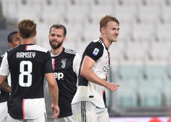 Juventus ostao i bez De Lihta, Holanđanin pozitivan na testu
