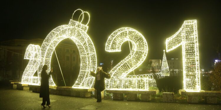 Veći deo sveta “zaključan” za doček 2021. posmatrao vatromet