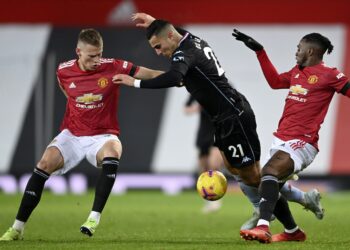 Korona u Aston Vili pred meč sa Liverpulom