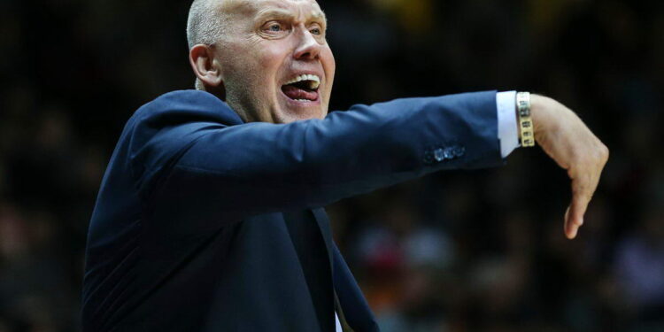 Himki otpustio trenera