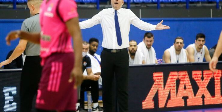 Mijović podneo ostavku, Budućnost bez trenera