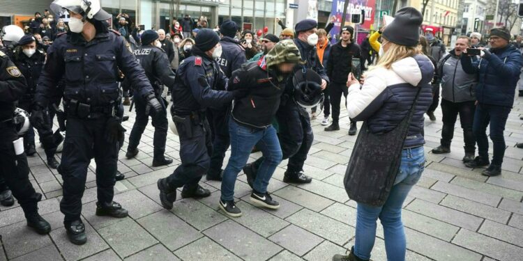 Litijom protiv zaključavanja