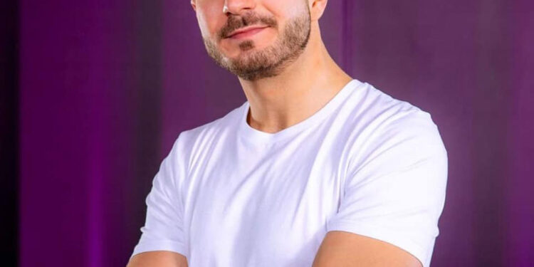 Teodor peva večeras