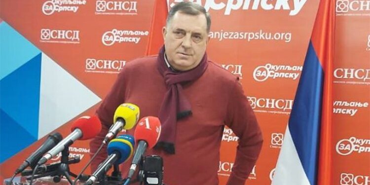 Dodik: Za vakcinaciju u Srbiji prijavilo se 2.100 medicinara iz Srpske