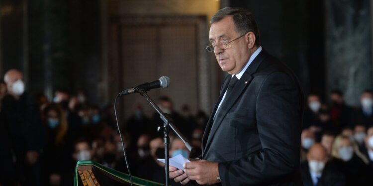 Dodik bez dlake na jeziku: “Incko je ruina…”