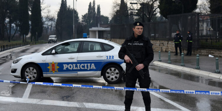 Velika akcija crnogorske policije: Pretresi u više gradova zbog droge