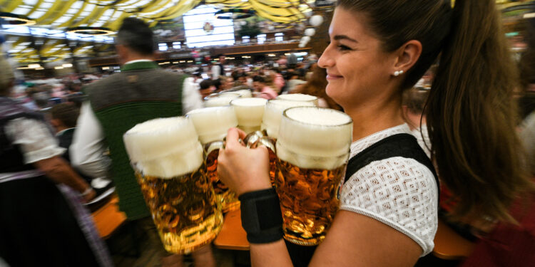 Nemačke pivare: Bacamo neprodato pivo, tražimo pomoć