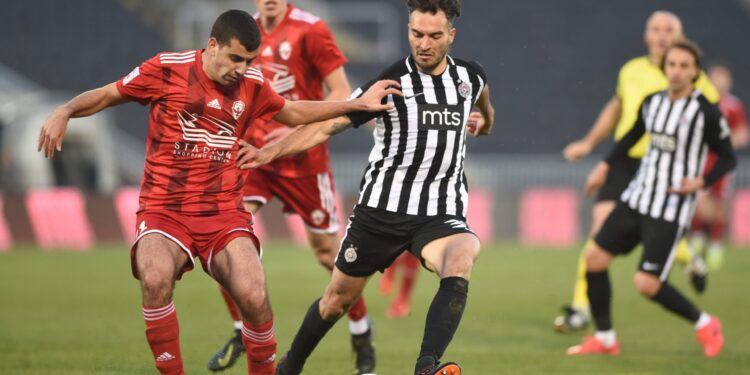 Partizan nastavio pobedničku seriju: Crno-beli razbili Voždovac za polufinale Kupa