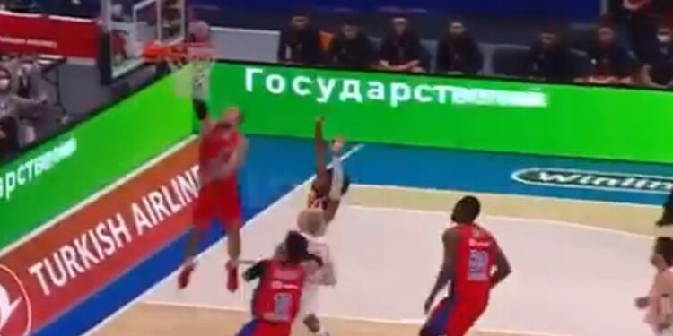 Novi evroligaški poraz Zvezde: Davidovac odgirao meč karijere protiv CSKA