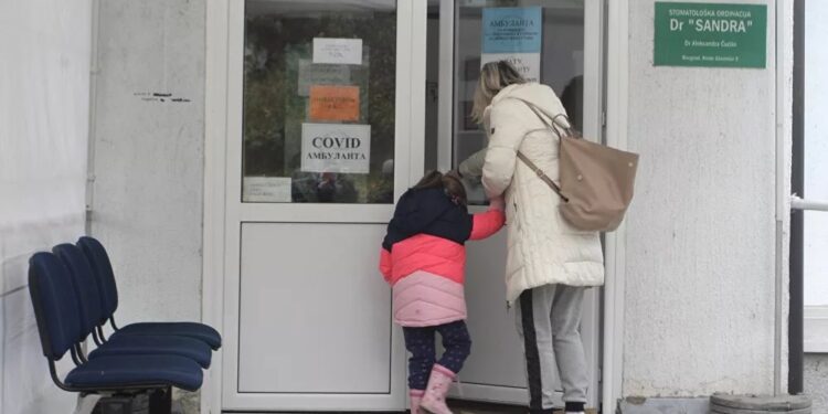 U Srbiji zvanično preminule još 34 osobe od korone, 2.583 novozaraženih