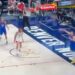 Nova magija Nikole Jokića: Srbin asistirao preko celog terena i oduševio sve u NBA (VIDEO)