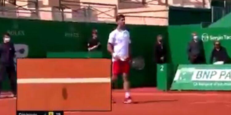 “Odavde deluje dobra”: Skandalozna odluka sudije u ključnom momentu meča Đokovića i Evansa (VIDEO)