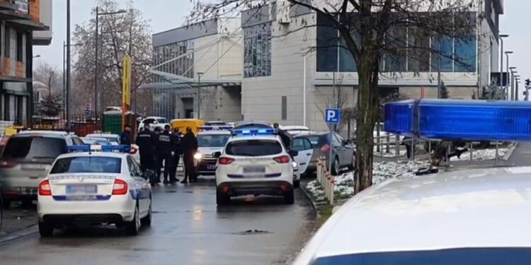 Pijani i drogirani vozači divljali po ulicama Lebana, a jedan je na sedištu imao mačetu