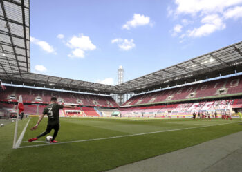Nemci zauzeli čvrst stav: Suspendovati klubove koji osnivaju Superligu