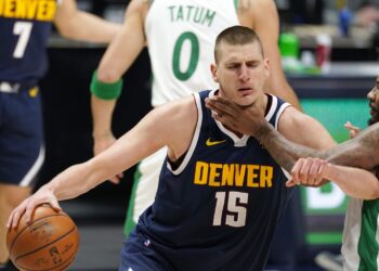 Nikola Jokić 50. „dabl-dablom“ razbio najgori tim NBA lige (VIDEO)