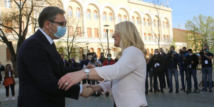 Vučić u Banjaluci: Srbija ne razmišlja o ratovima (FOTO,VIDEO)