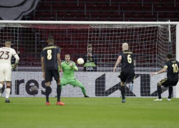 Tadić asistirao za gol pa postao tragičar u porazu Ajaksa (VIDEO)