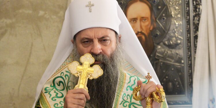 Prva Vaskršnja poslanica patrijarha Porfirija: Veselimo se i pobedonosno kličimo – Hristos vaskrse