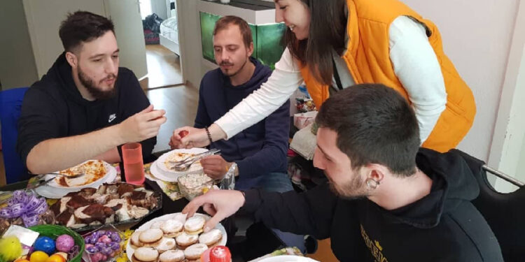 Vaskrs slavili i Švajcarci