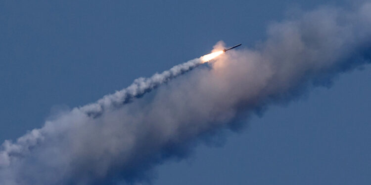 Da li će Amerika da obori kinesku raketu?