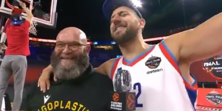 Evropa je čula kako Srbi slave! Vasa dao najlegendarniji intervju ikada, pa sa čuvenim Helsinkijem zapevao kafanski hit (VIDEO)