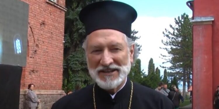 Episkop Irinej pisao Bajdenovom savetniku