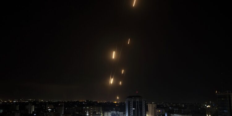 Raketiran Tel Aviv! (VIDEO)