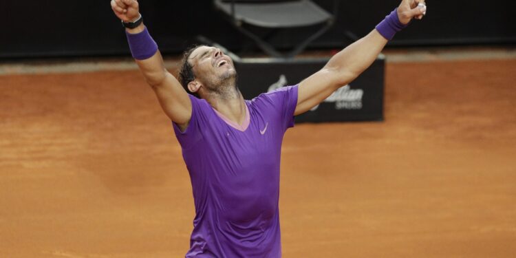Nadal posle pobede nad Đokovićem: Neverovatno, 10. put ću držati ovaj trofej