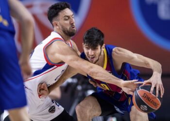 Efes je šampion Evrolige! Vasa Micić neverovatnom partijom rešio dramu sa Barselonom u finalu! (VIDEO)