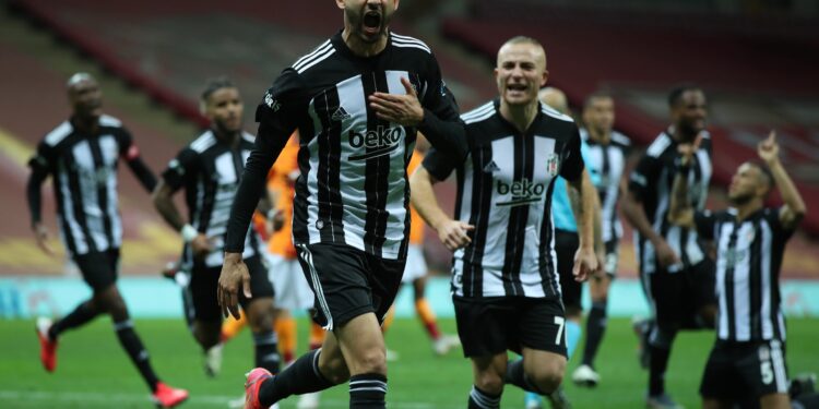 Turci režirali dramu – Bešiktaš je šampion!
