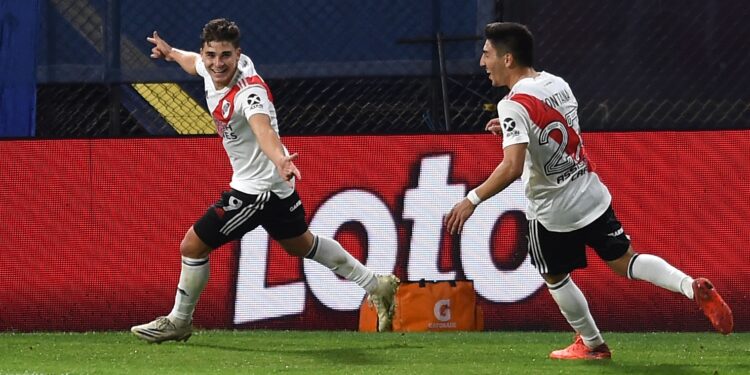 Koronavirus ih „pokosio“ – vezista i bivši reprezentativac mora na gol