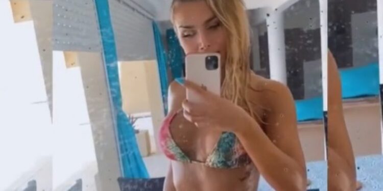 Stranci odlepili na Ivanu: Svi padaju na zgodnu Uraganku! (FOTO)